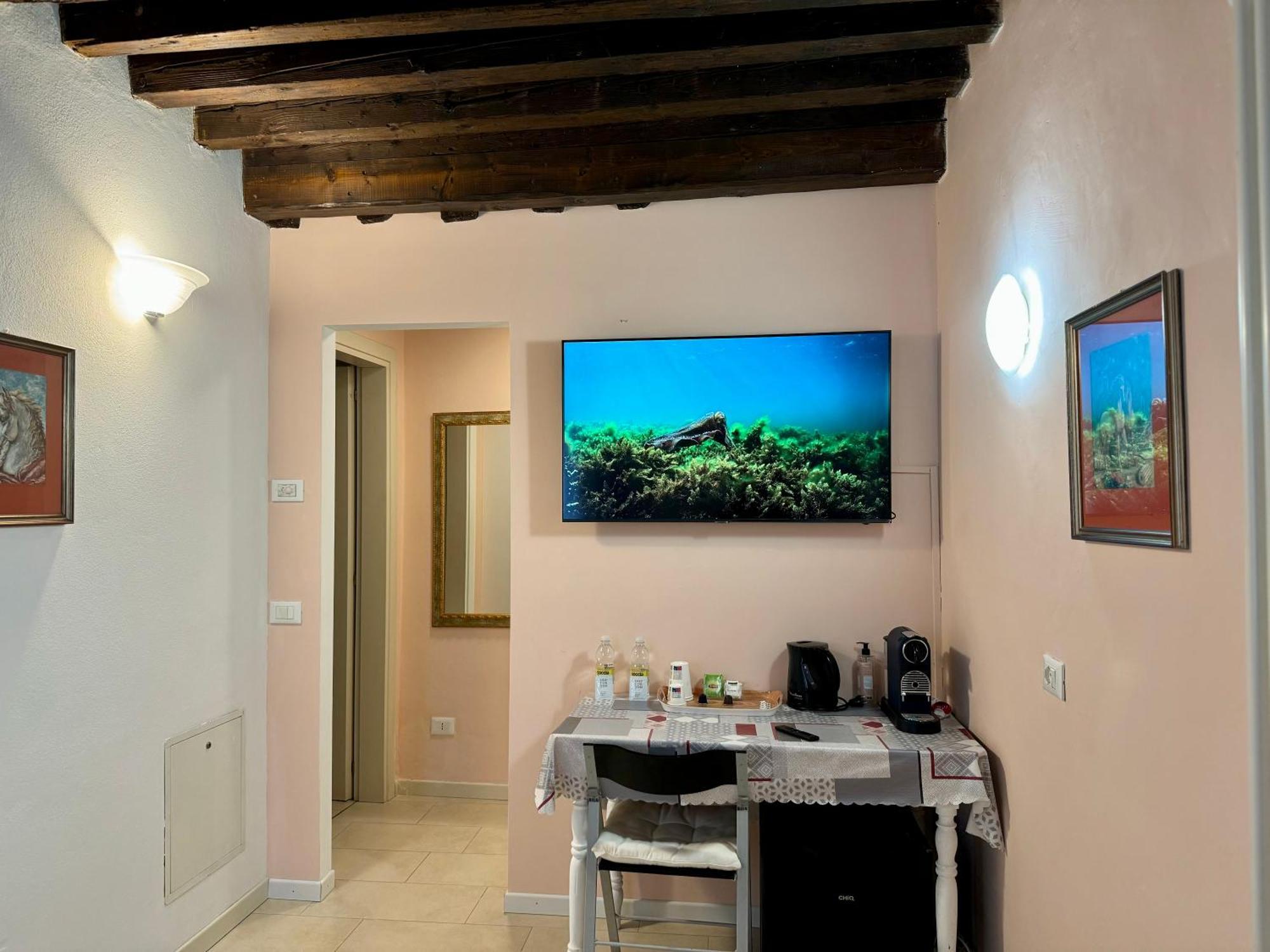 First Dream Venesia Bagian luar foto